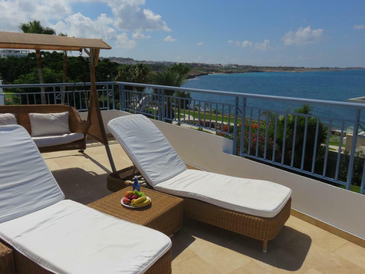 Villa Victoria Paphos Exteriör bild