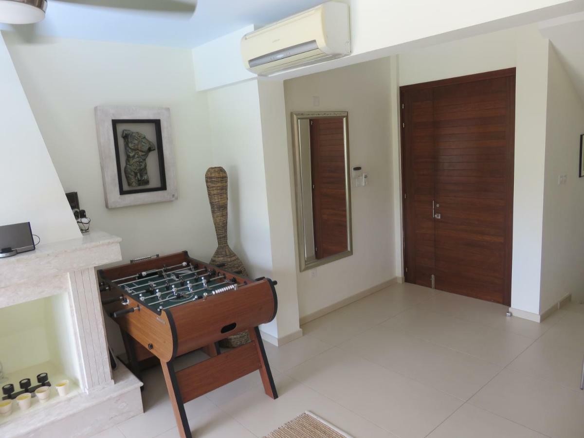 Villa Victoria Paphos Exteriör bild