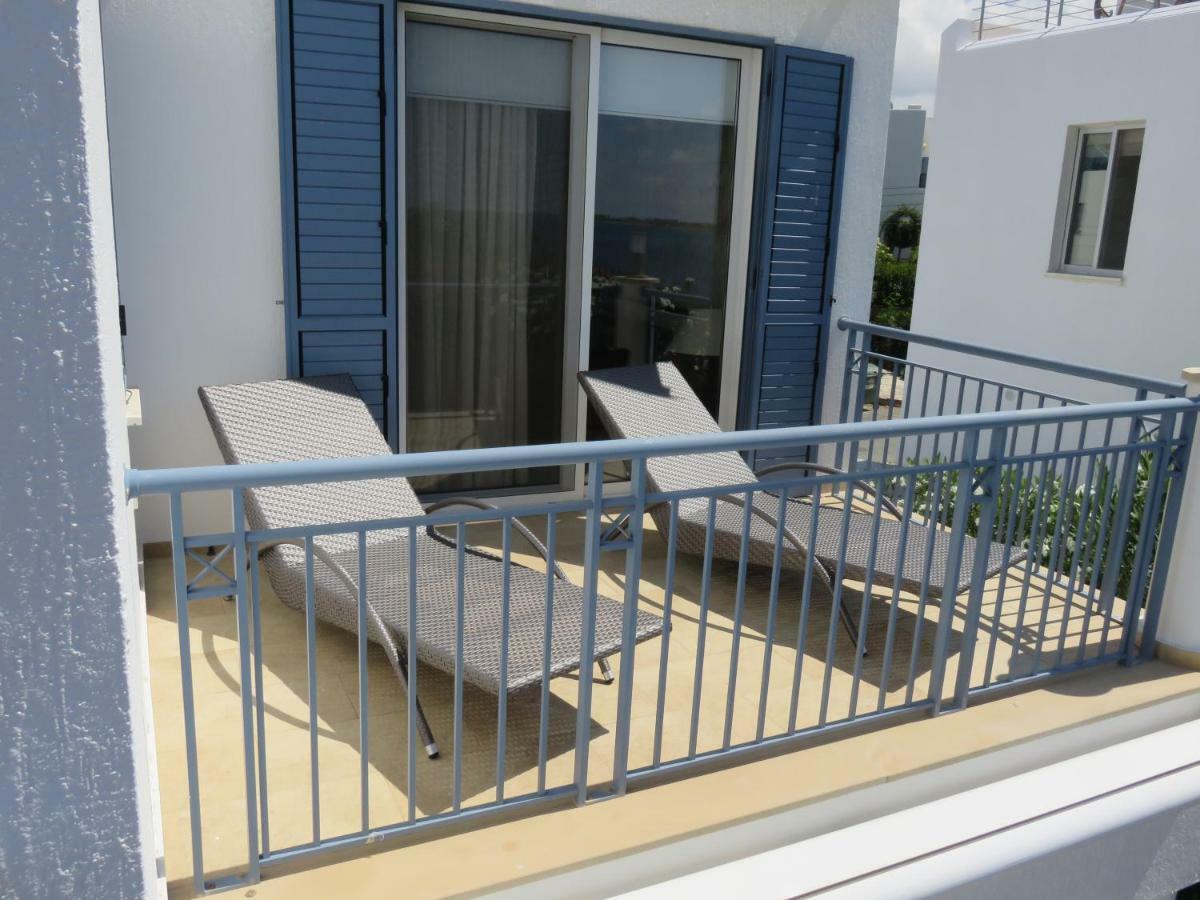 Villa Victoria Paphos Exteriör bild