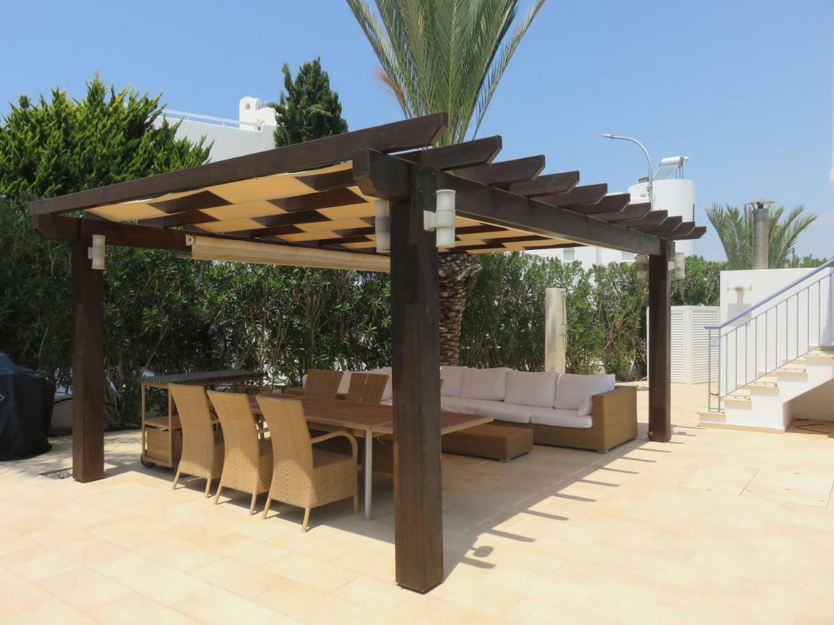 Villa Victoria Paphos Exteriör bild