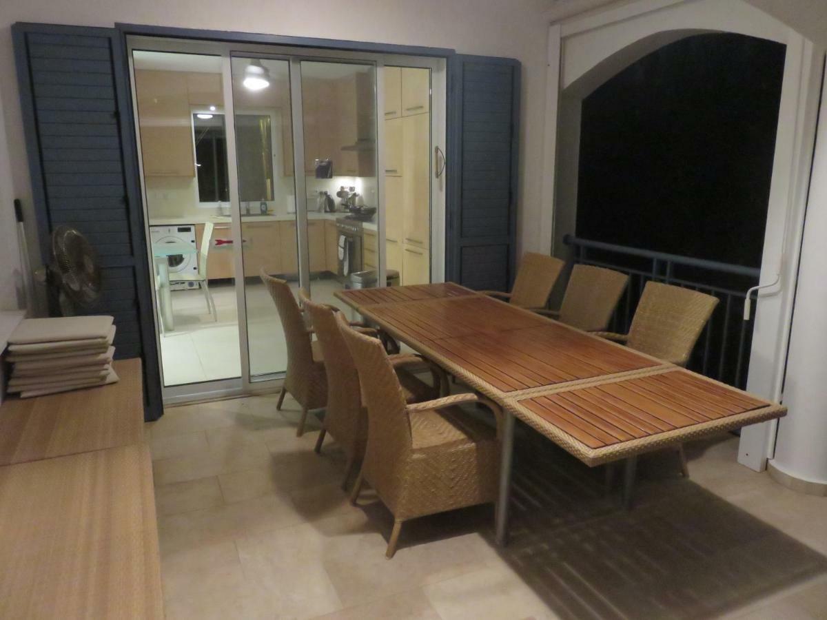 Villa Victoria Paphos Exteriör bild