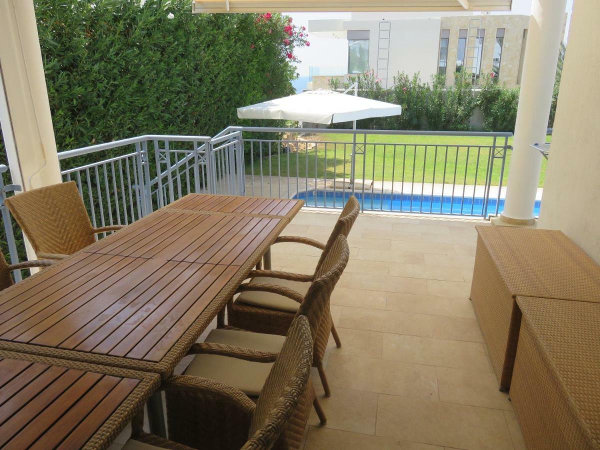 Villa Victoria Paphos Exteriör bild